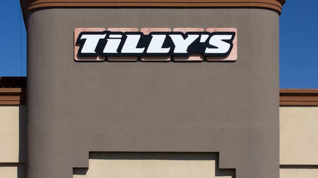 44-year-old mall retailer quietly closes 28 stores